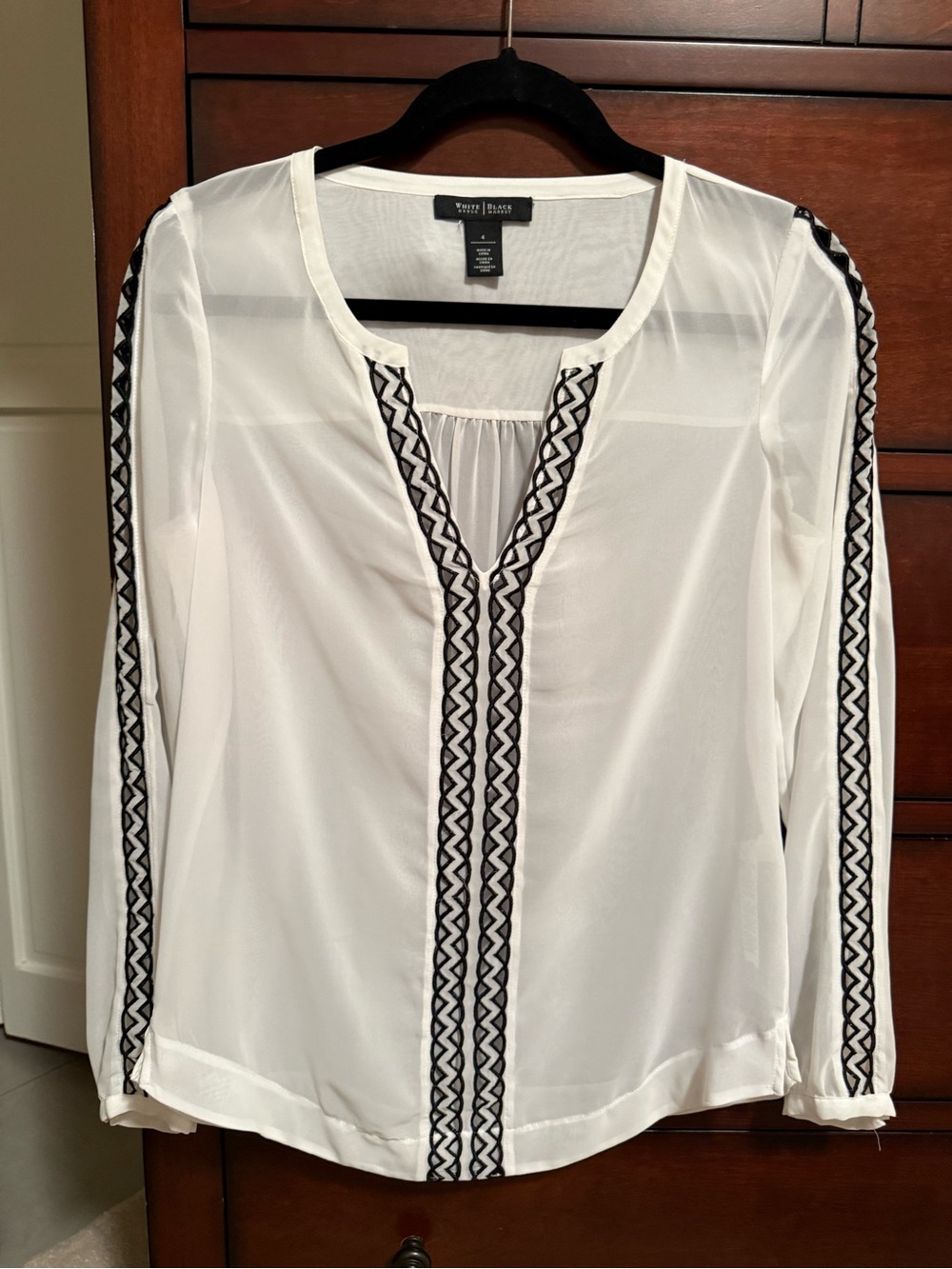 White House Black Market White Split-Neck Embroidered Blouse